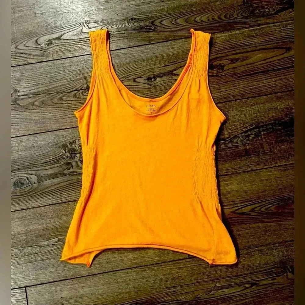 Anthropologie cloth easel orange top